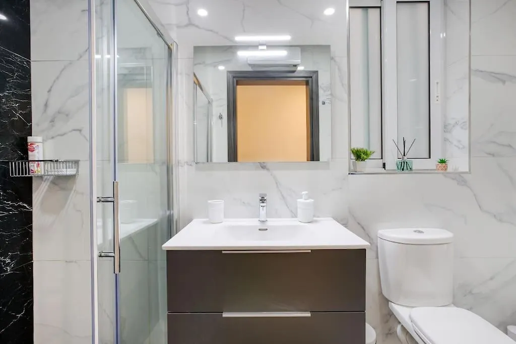 Apartment Ra5 - New, Bright & Spacious - Sliema-Gzira Area!